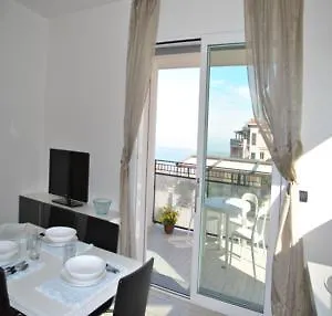 Residenza D-Place Ponchielli Riccione